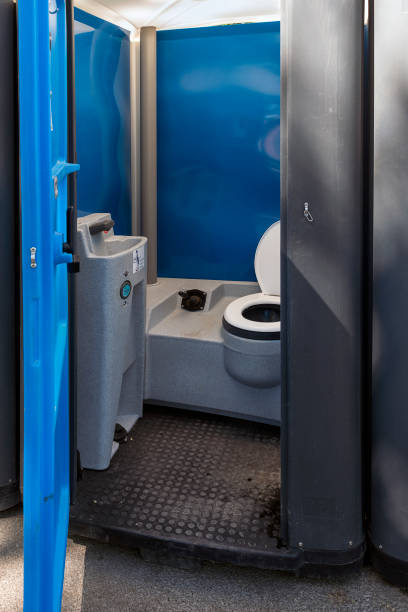 Portable Toilet Options We Offer in Chevy Chase, MD